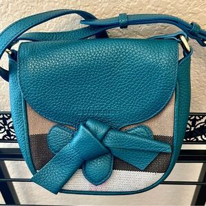 BURBERRY Adorable, vintage in near perfect condition small crossbody bag. RARE